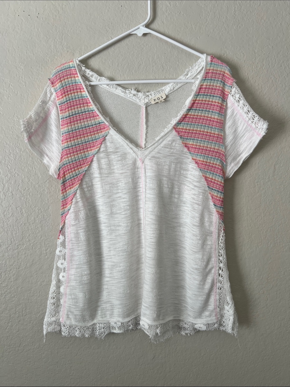 Like New! POL White V-Neck Short Sleeve Top with Pink Stripe Panels S